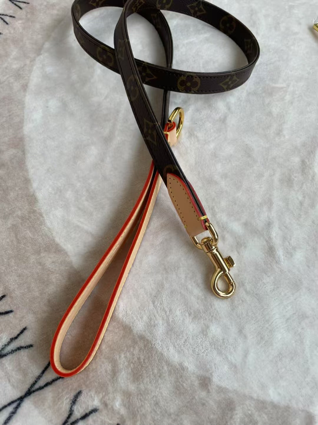 '25 New! 💎 Leather Pet Harness Set - Genuine Cowhide, Luxury Style